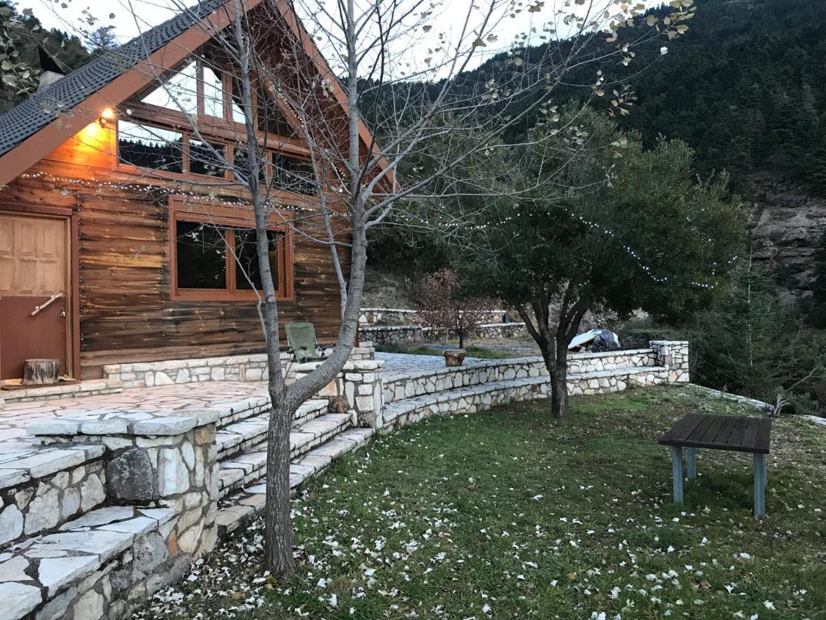 Chalet In The Forest Kalavryta Ngoại thất bức ảnh